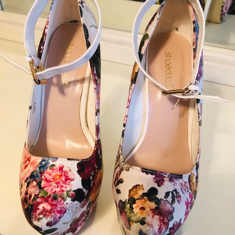 Madison heel shoe by shoedazzle size 7 - Picture 8 of 8